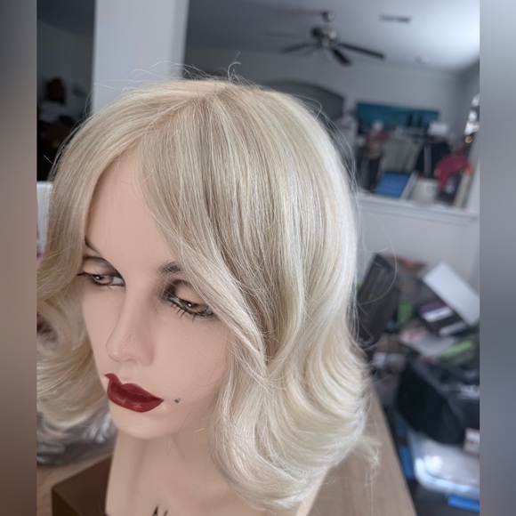 Noriko Collection Soft Blonde Wig - Picture 2 of 9